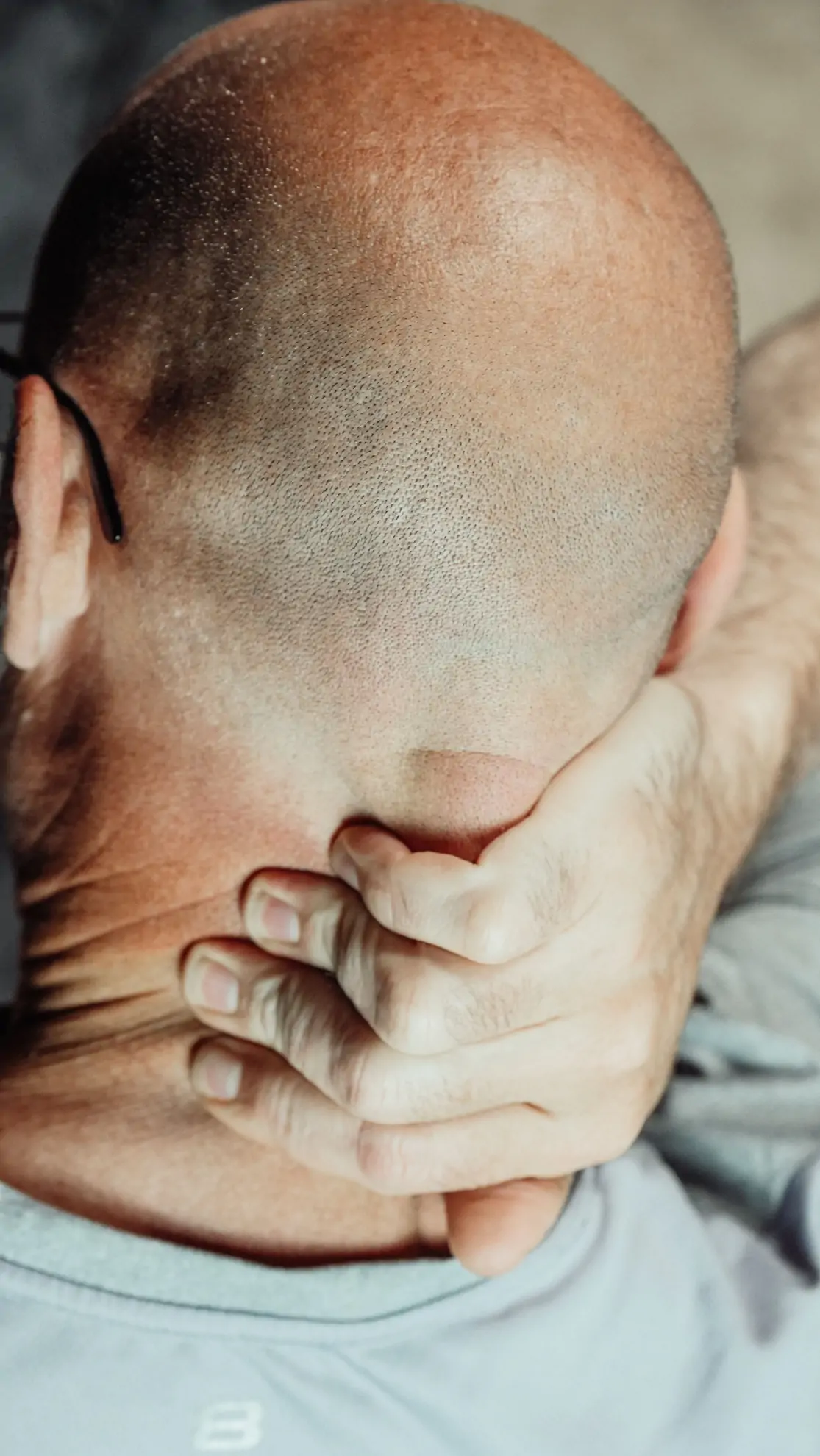 Nackenschmerzen eines Patienten